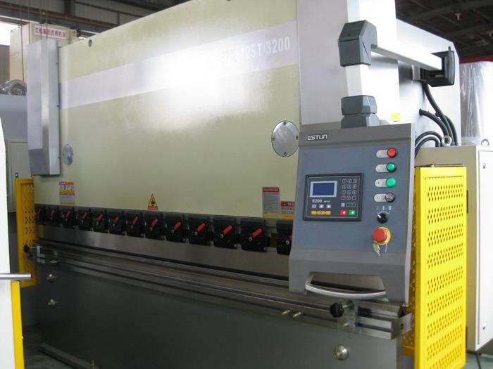 Prensa kisbuuts'o' u Servo hidráulico WC67K freno-125T3200