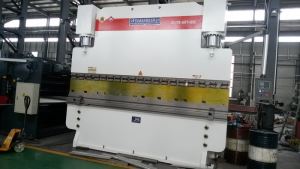 Prensa hidráulica WC67K NC freno 400T4000