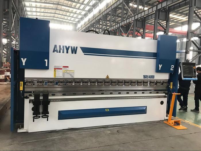 AHYW 4M মেটাল 6 অক্ষ CNC প্রেসব্রেক